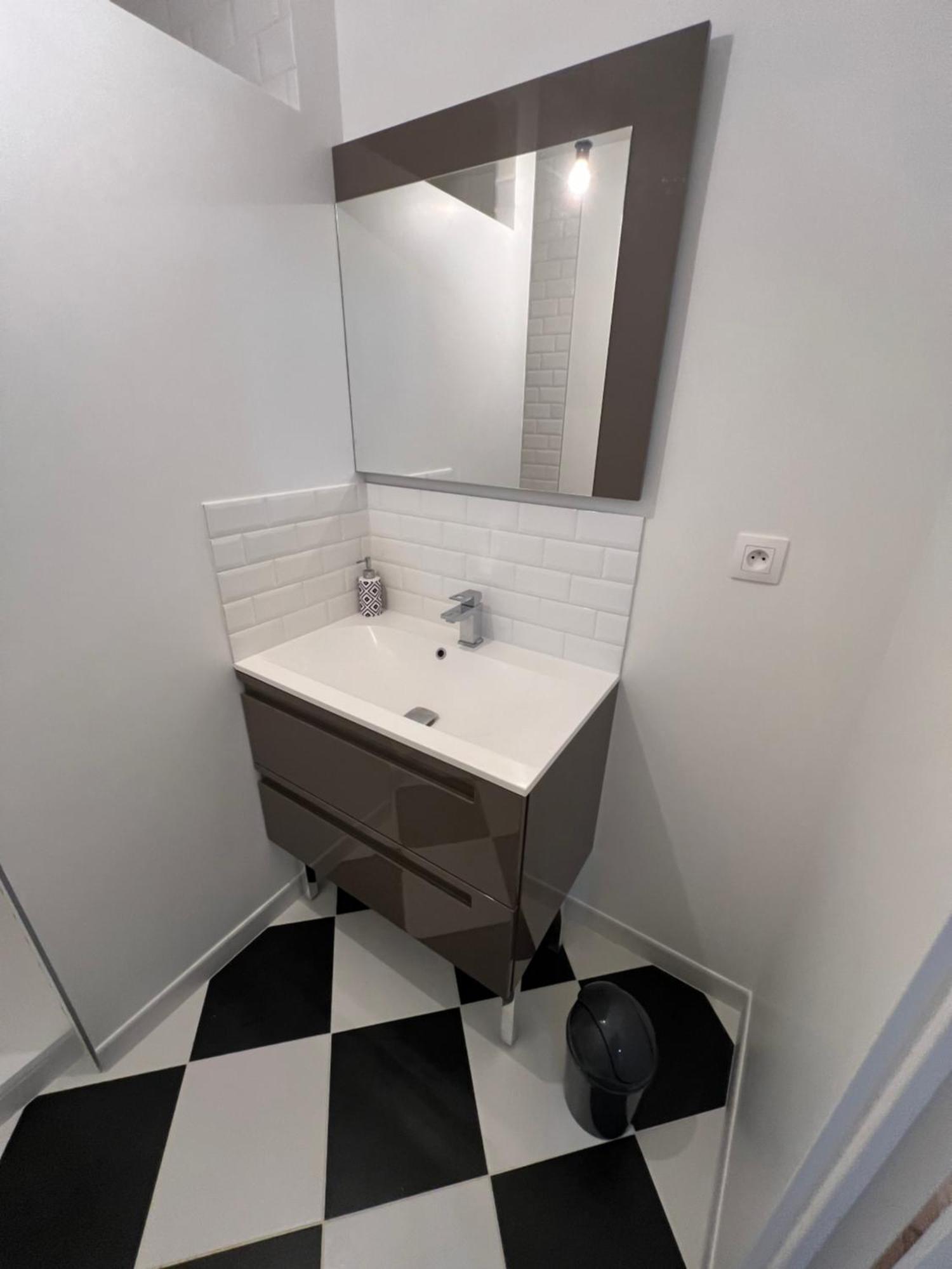Appartement Standing Avec Jardin, 4 Personnes, Strategiquement Situe Mantes-la-Jolie Bagian luar foto