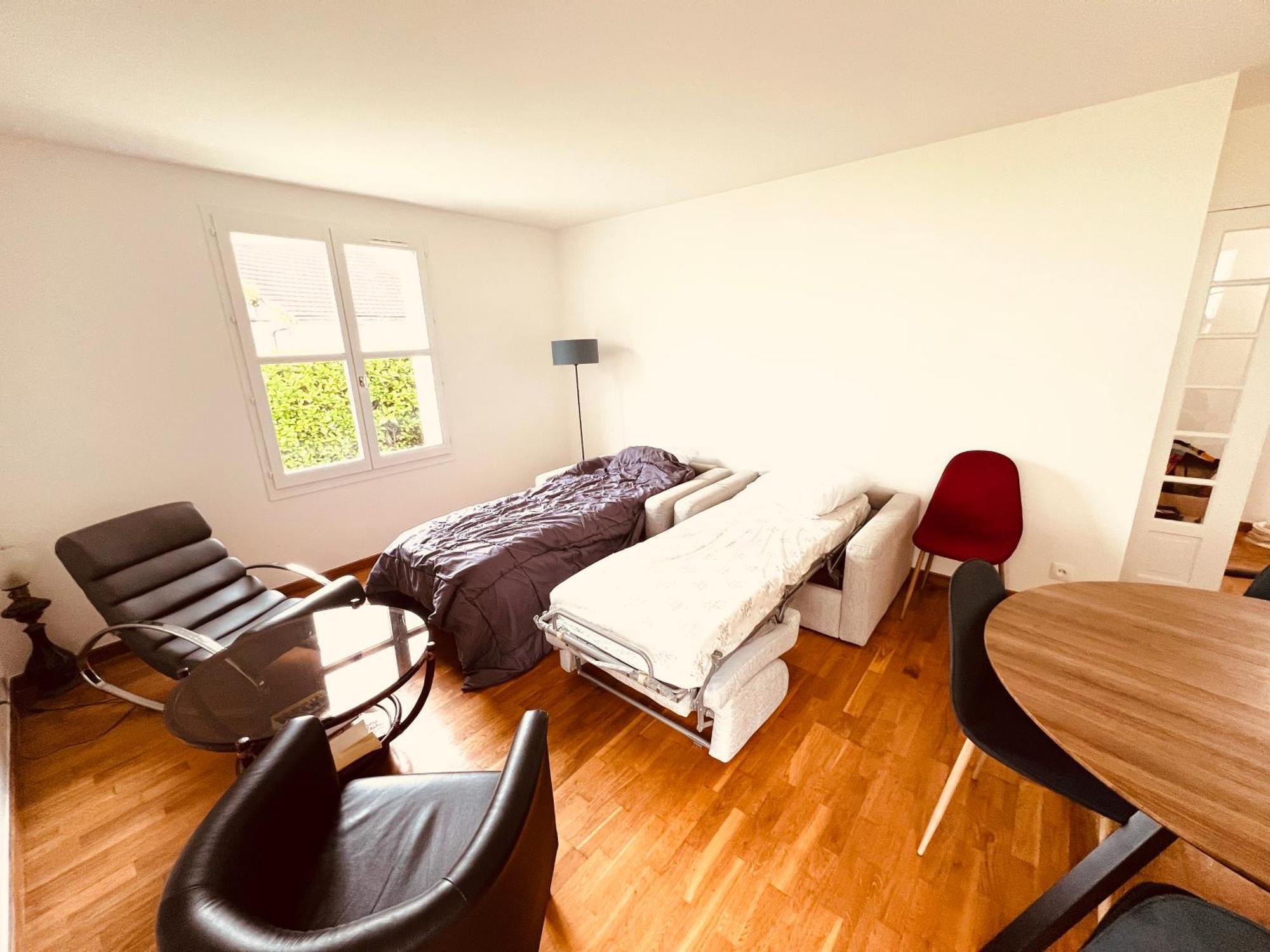 Appartement Standing Avec Jardin, 4 Personnes, Strategiquement Situe Mantes-la-Jolie Bagian luar foto