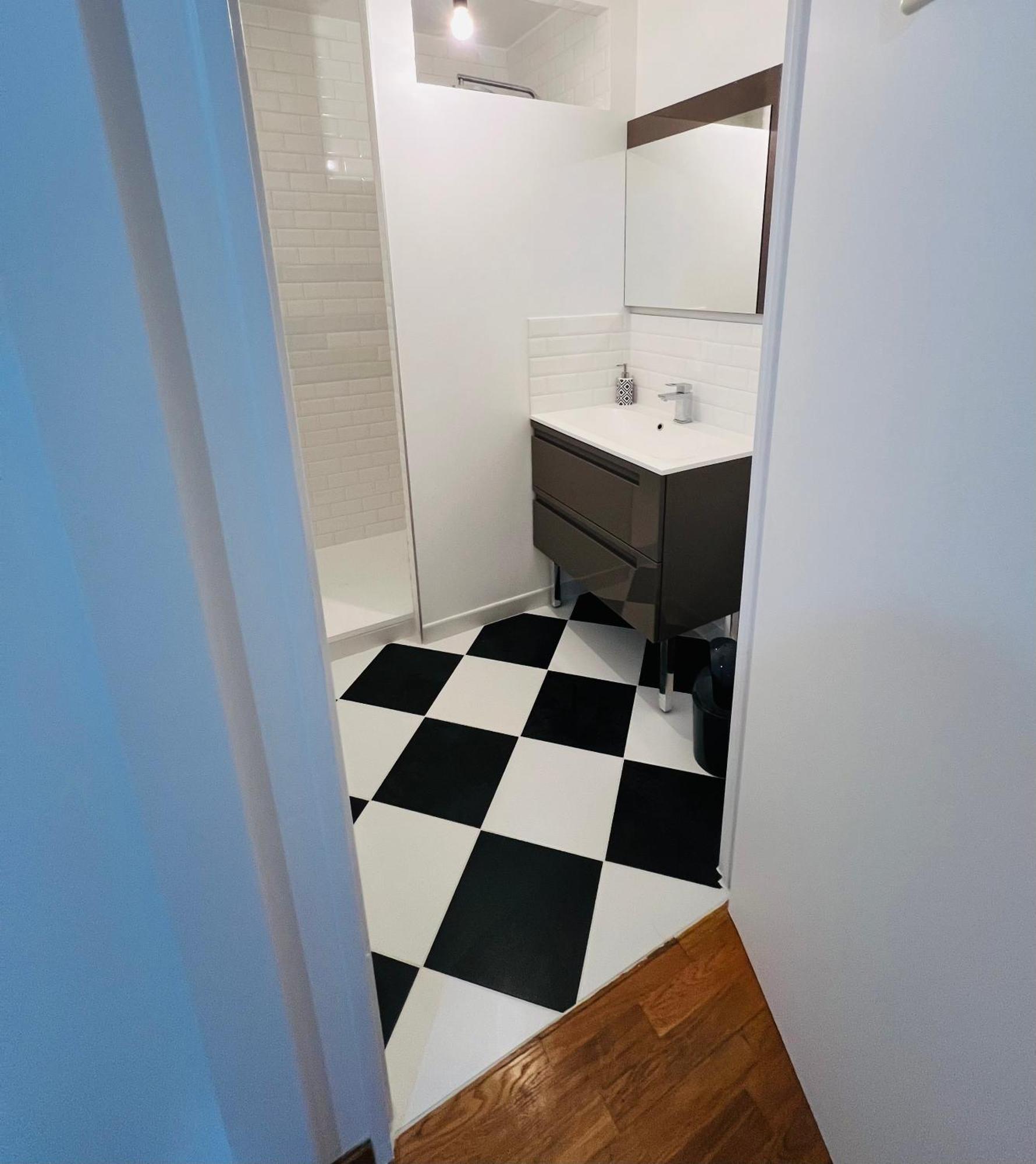 Appartement Standing Avec Jardin, 4 Personnes, Strategiquement Situe Mantes-la-Jolie Bagian luar foto